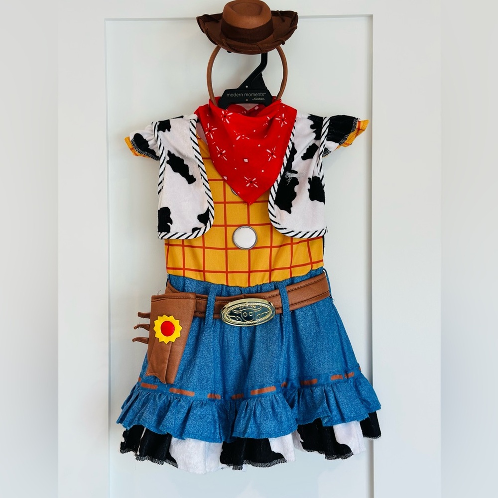 Cowgirl Costume with Hat and Bandana